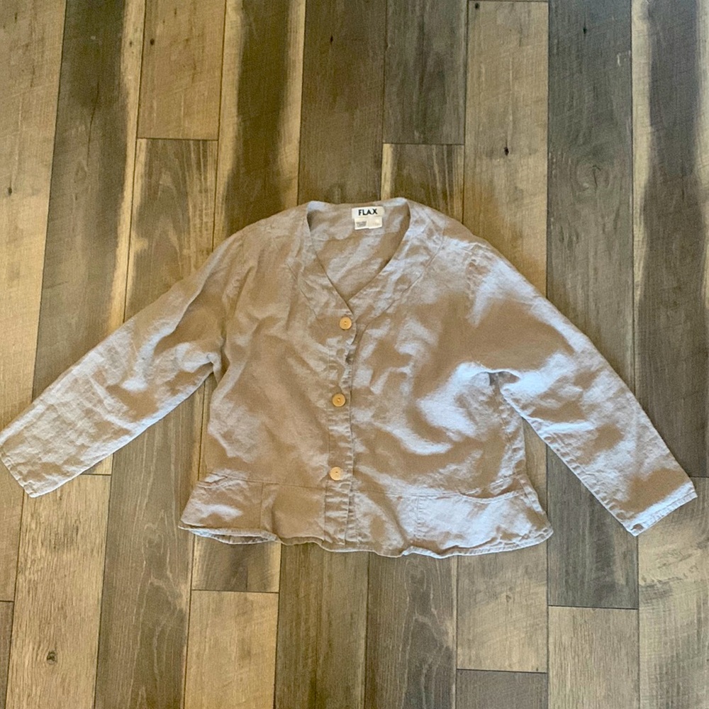 Natural beige FLAX jacket with pockets and back ruffle